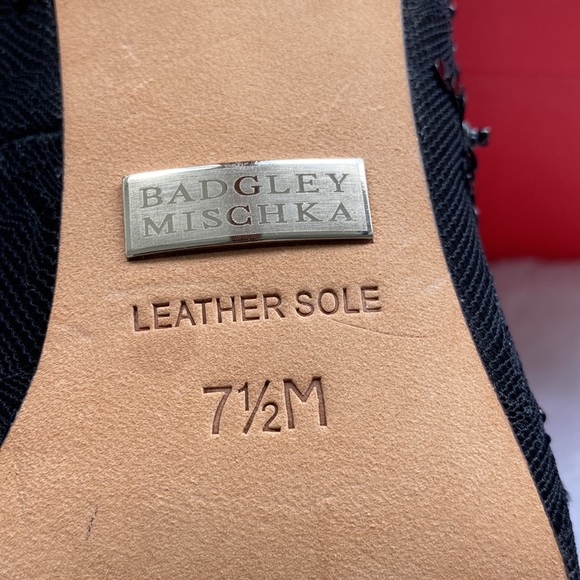 Badgley Mischka Black SANOMA Embellished beaded Lace heels Sz 7 1/2 M - Picture 10 of 11